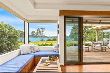 Waterfront Wonder - Photo 4