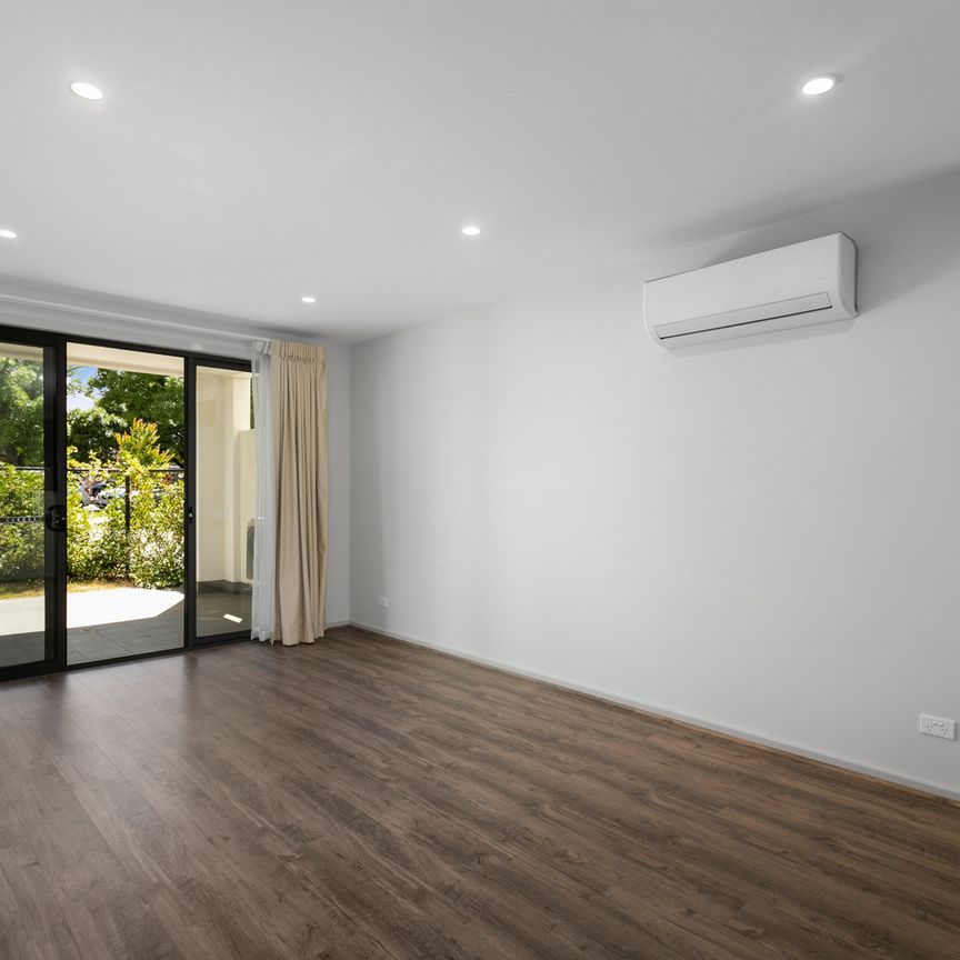 Pet-Friendly Living in a Prime Location - Photo 1