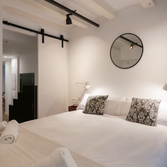 3 room luxury Flat for rent in Barcelona, Catalonia - Photo 1