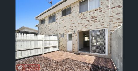 Water to water, transport and Redcliffe CBD - Photo 4