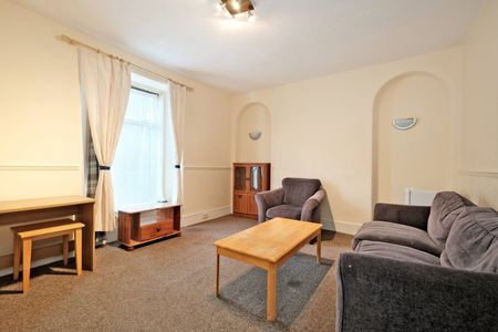 1 Bed Flat, Erskine Street, AB24 - Photo 2