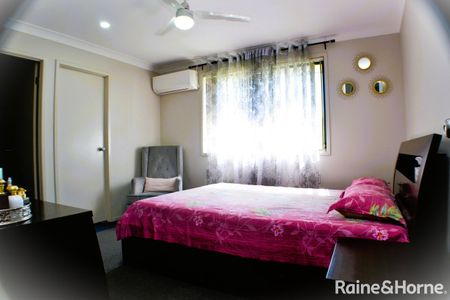 Modern 4-bedroom fully furnished family home - Photo 3