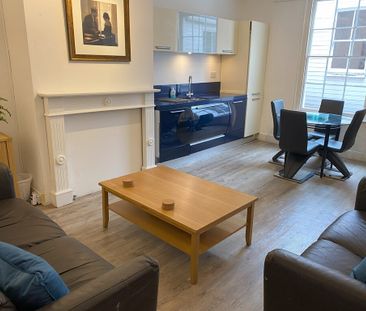 6 Bed Student Accommodation - Photo 4