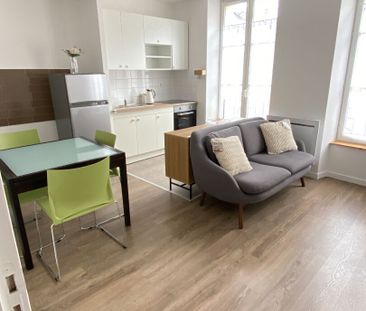 Location Appartement 2 pièces 40m² - Photo 2