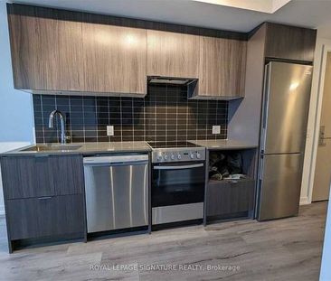 Bloor E/Sherbourne-Large 1Bdrm+Den 1Bath - Photo 1