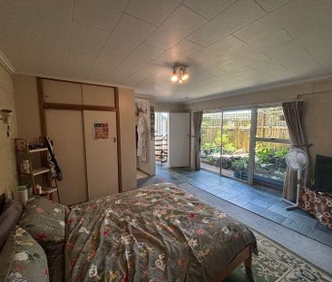 Charming 1-Bedroom Flat in Auckland's Inner Suburb - Photo 4