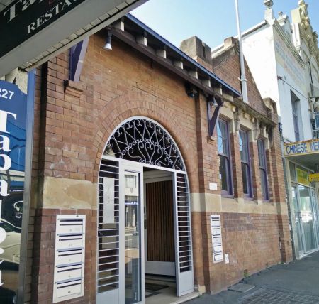 Spacious Retreat Near Sydney Uni, RPA & CBD - Photo 5