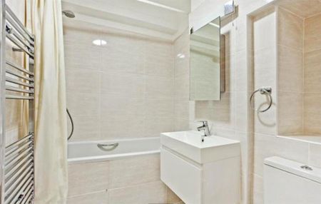 3 bedroom maisonette to rent - Photo 3