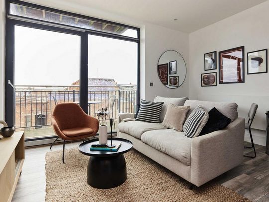 1 bedroom flat to rent - Photo 1