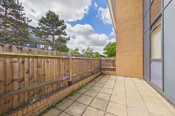 1 bedroom Studio in St. James House, Maidenhead - Photo 1