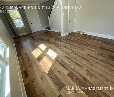 FULLY RENOVATED 2-BEDROOM/1BATH DUPLEX IN EAST WINDSOR+ HYDRO & GAS - Photo 6