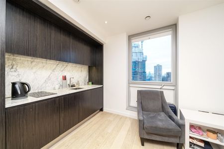 Columbia West Apartments, Biscayne Avenue, E14 - Photo 2