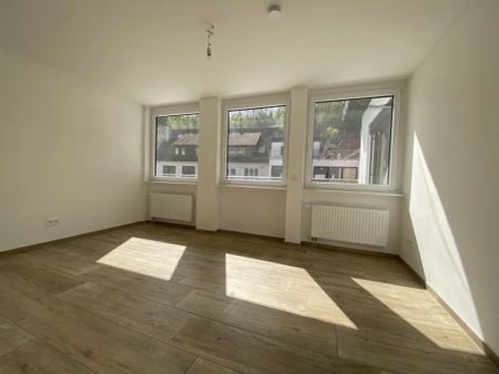 Attraktive, helle Wohnung mit überdimensionalem Balkon, zentral in Sulz zur Miete - Photo 5