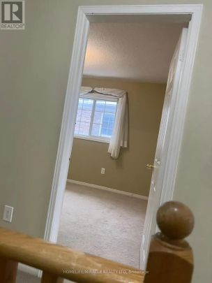 33 REVELSTOKE PLACE - Photo 1