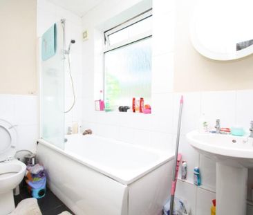 2 bedroom maisonette to rent - Photo 3