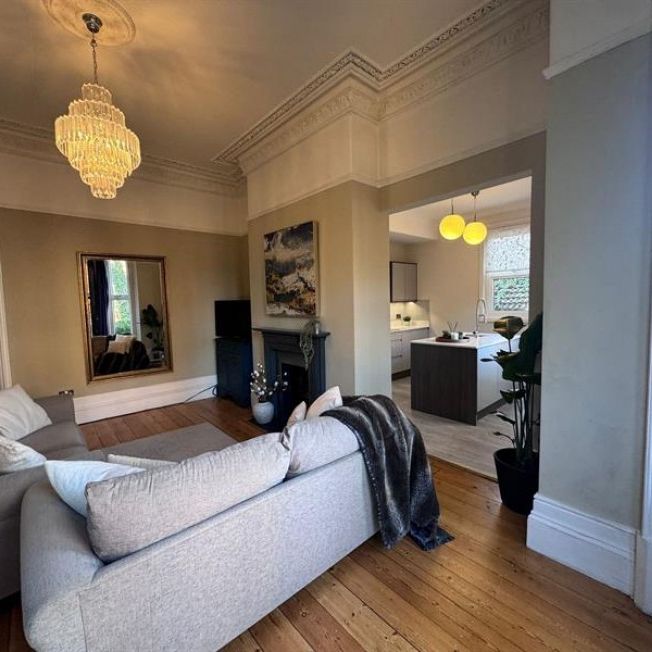 2 Bedroom Apartment Available Arranging tenancy - Photo 1