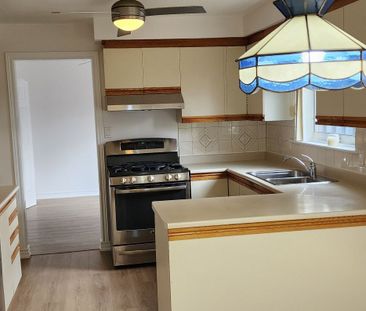 For Lease - 14 Farmington Main Crescent, Toronto, Ontario - Photo 6