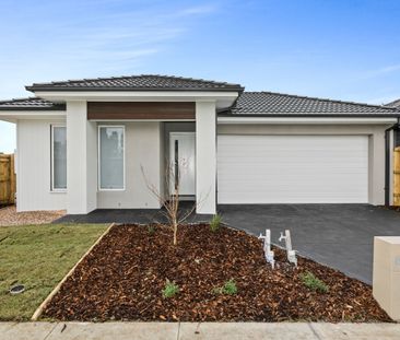 Modern Family Home in Beveridge - Photo 2