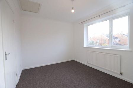 2 bedroom semi-detached house to rent - Photo 5