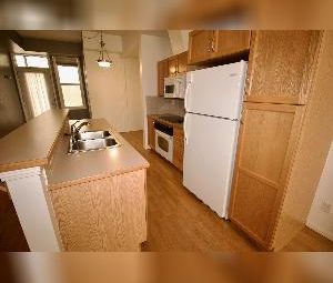 2 Bed + Den 1.5 Bath Underground Parking Glenora - Photo 3