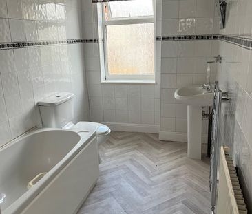 2 Bed Terraced House, Linden Road, B66 - Photo 3