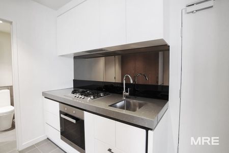 1422/8 Daly Street, South Yarra - Photo 2