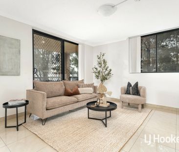 Space, Style, Comfort and Connectivity - Photo 4