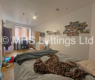 6 Bedroom Semi-Detached House for rent in Mayville Road - Photo 6