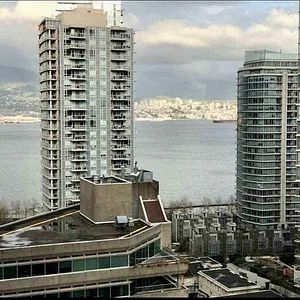 3 beds 2Baths Condo - Photo 2