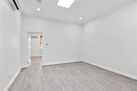 One Bedroom Apartment with Parking in Prime Location - Photo 3