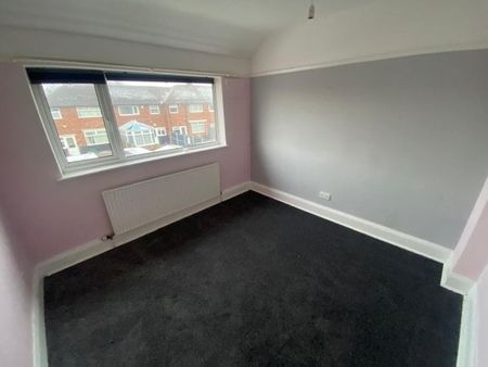 New Chester Road, Bromborough - Photo 2