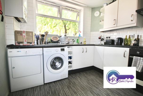 1 Bedroom Room in Flat Share To Rent - Photo 1