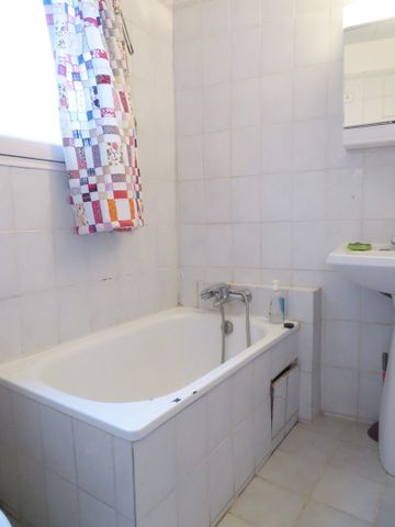 T3 Nîmes-centre, 560€, Rue de la Madeleine, 47m² - Photo 5