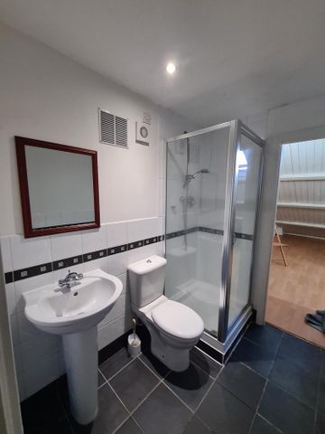 1 bedroom house of multiple occupation to rent - Photo 5