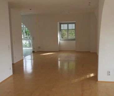 herrlich großzügige Komf. 2- Zi. Wohnung mit SÜDBALKON-EBK u. FERNB... - Foto 1