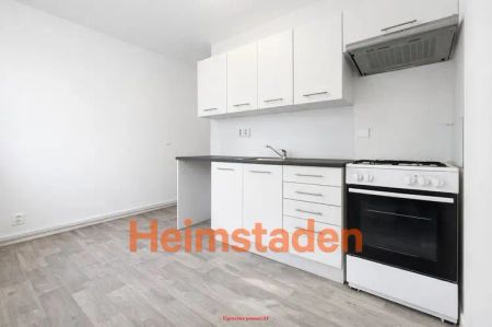 Pronájem bytu 3+1 72 m - Fotografie 3