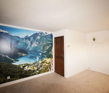 2 bedroom maisonette to rent - Photo 4