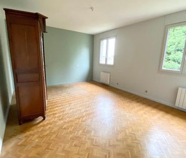 Location Maison 6 pièces 177m² BEAUVAIS 60000 - Photo 3
