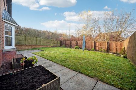 4 bedroom detached house to rent - Photo 3