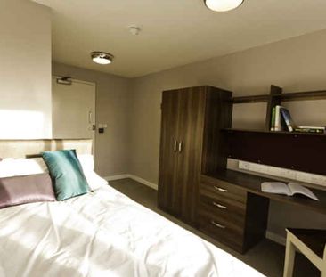 Ensuite Bedroom - Photo 5