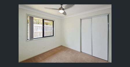 Your Perfect Family Haven: Spacious 4BR Home Close to Everything! - Photo 5