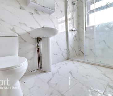 3 bedroom end of terrace house to rent - Photo 6