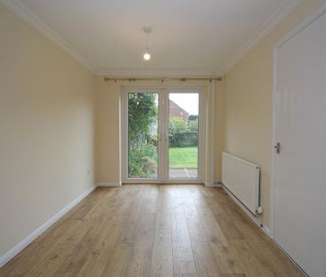 3 bedroom semi-detached house to rent - Photo 5