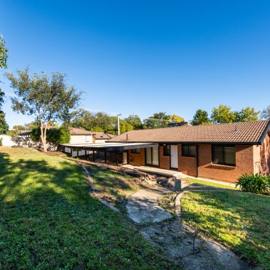 33 Buggy Crescent, McKellar ACT 2617 - House For Rent | Domain - Photo 1