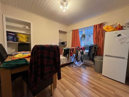 4 bedroom house to rent - Photo 3