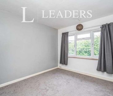 The Lodge, Banister Road, Southampton, SO15 - Photo 3