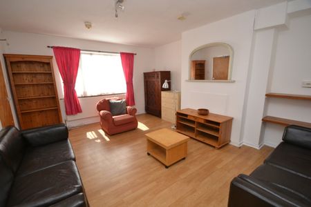 3 bed Semi-Detached House for Rent - Photo 3