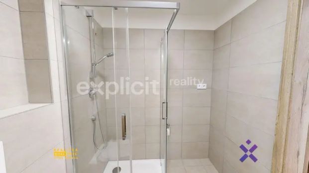 Pronájem bytu 1+kk 33 m - Fotografie 1