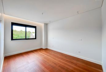 Penthouse T4 com Terraço Privativo em Matosinhos Sul