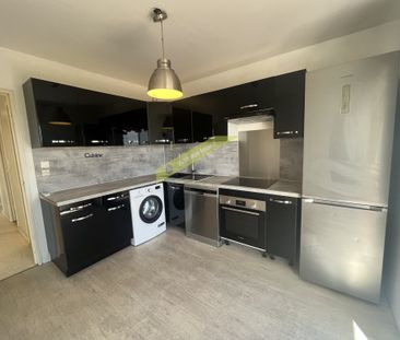 Location Appartement 4 pièces 80m² NICE 06200 - Photo 5